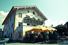 Bernhard's Hotel & Restaurant