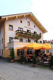 Bernhard's Hotel & Restaurant