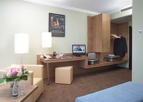 Hotel Central Regensburg CityCentre, Sure Hotel Collection by Best Western