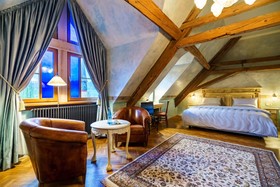 Schlosshotel Weyberhöfe