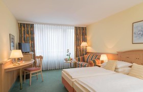 Hotel Holl