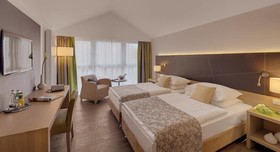 Hotel Holl