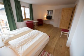 Landhotel & Gasthof Zur Post