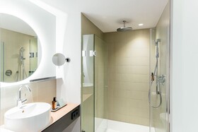 Coreum Hotel