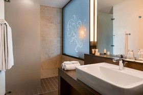 Infinity Hotel & Conference Resort Munich