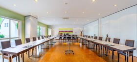 Acantus Hotel & Apartment