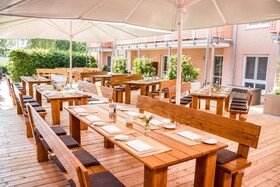 Acantus Hotel & Apartment