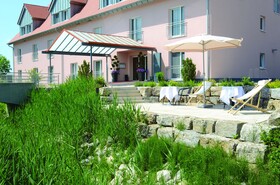 Acantus Hotel & Apartment
