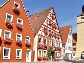 Hotel Garni Am Ellinger Tor