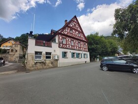 Schwarzer Adler