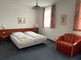Schwarzer Adler