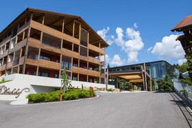 ULRICHSHOF Nature • Family • Design