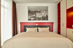 6 Rooms