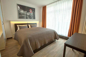6 Rooms