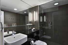 Adina Apartment Hotel Berlin Hackescher Markt