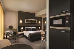 Adina Apartment Hotel Berlin Hackescher Markt