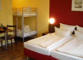 Alecsa Hotel