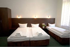 Arta Lenz Hotel