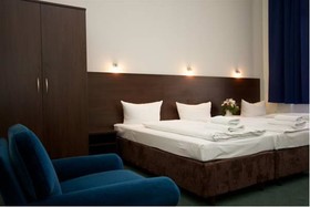 Arta Lenz Hotel