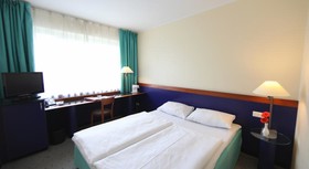 Premier Inn Berlin City Süd Hotel