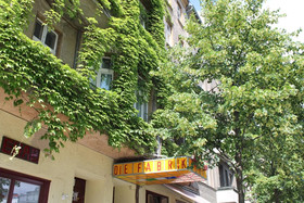 Die Fabrik