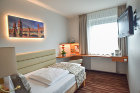 Golden Tulip Hamburg