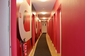 Holi Hostel Hotel