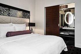 Roomers Berlin Steinplatz, Autograph Collection