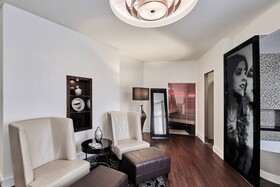 Roomers Berlin Steinplatz, Autograph Collection