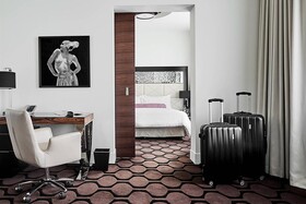 Roomers Berlin Steinplatz, Autograph Collection