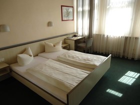 Hotel Avus