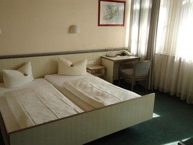 Hotel Avus