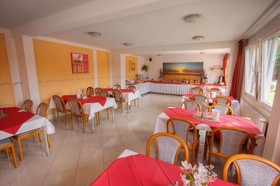 Hotel B1