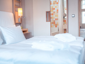 Hotel Bleibtreu Berlin By Golden Tulip