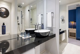 Hotel Luc - Autograph Collection