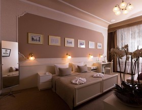 W22 Hotel