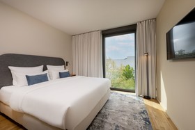 June Six Hotel