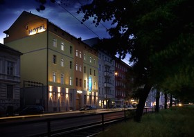 Melarose Feng Shui Hotel