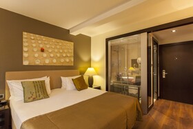 Quentin Design Hotel