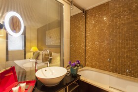 Quentin Design Hotel