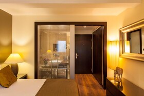 Quentin Design Hotel