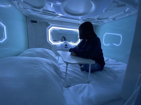 Space Night Capsule Hostel