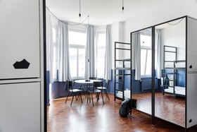 The Circus Hostel Weinbergsweg