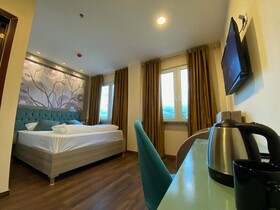 The Grand Inn Hotel