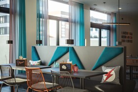 Holiday Inn - the niu, Flash Berlin Charlottenburg