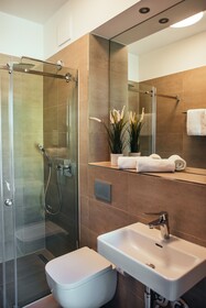 The Rix Studios & Suites