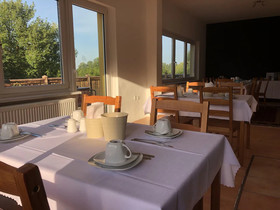Riverside Inn