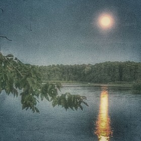 Riverside Inn