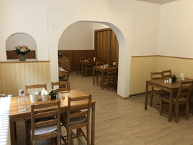 Riverside Inn