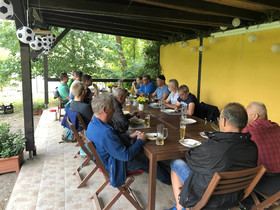 Riverside Inn